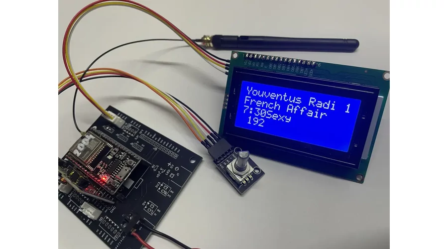 Internetrádió, ESP32,  2004-es karakteres kijelzővel